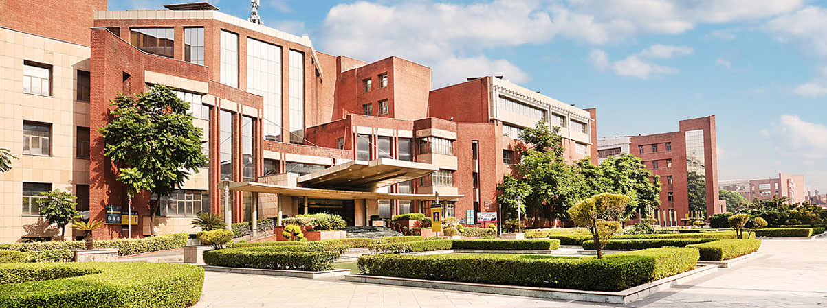 Amity University banner